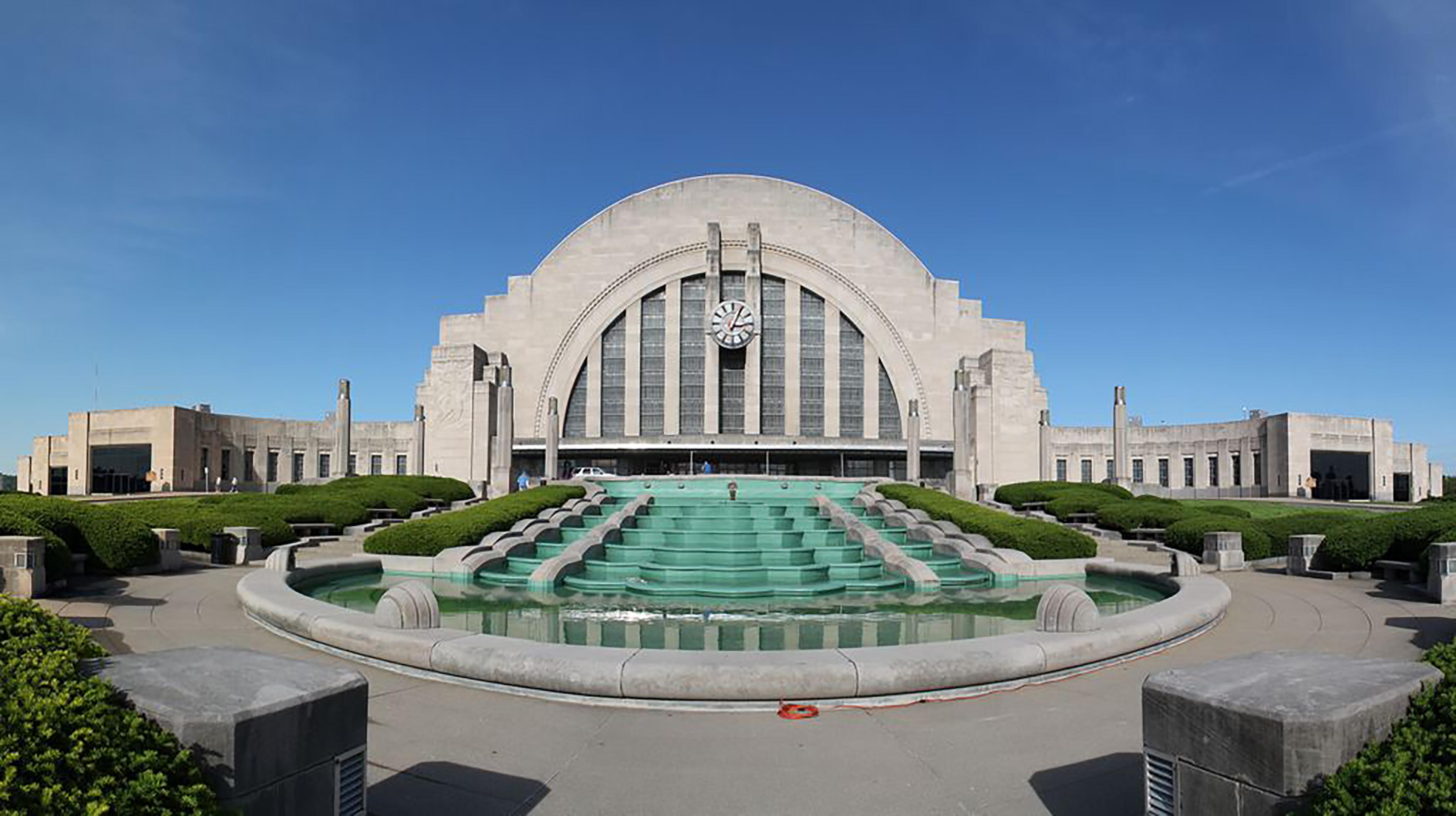 union terminal in 2014 with fountain